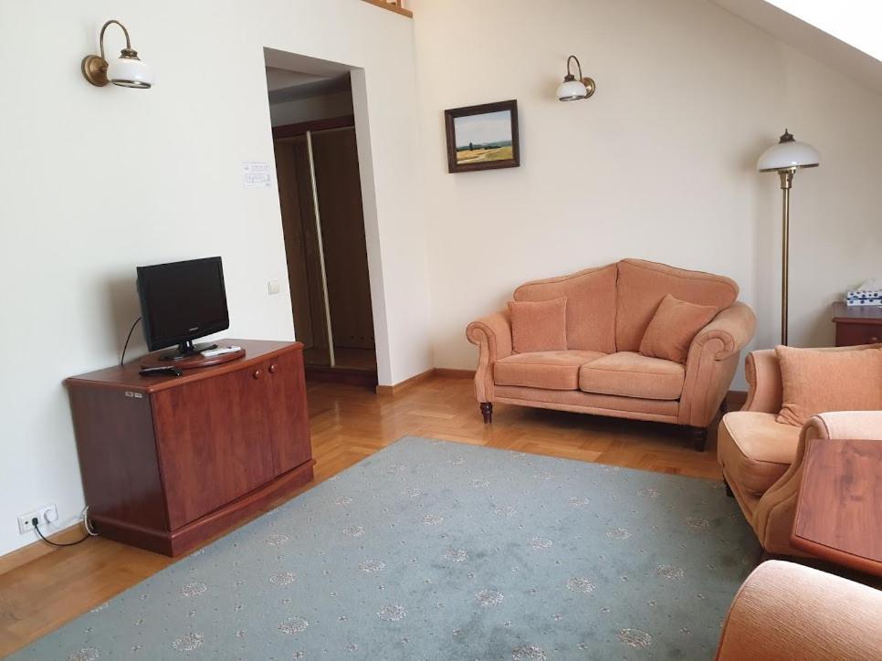 Palac Pod Kampinosem - Blisko Warszawy Leszno  Bagian luar foto